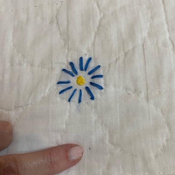 Vintage handmade baby quilt blanket play mat with animals 36” x 54.5” - Picture 12 of 16